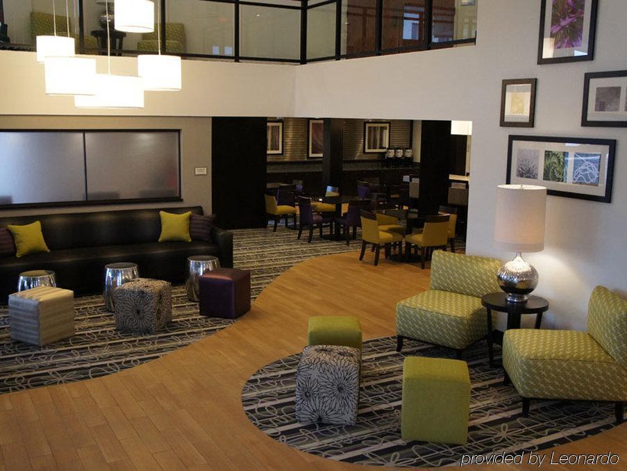 La Quinta Inn & Suites By Wyndham Detroit Metro Airport Romulus Bagian luar foto